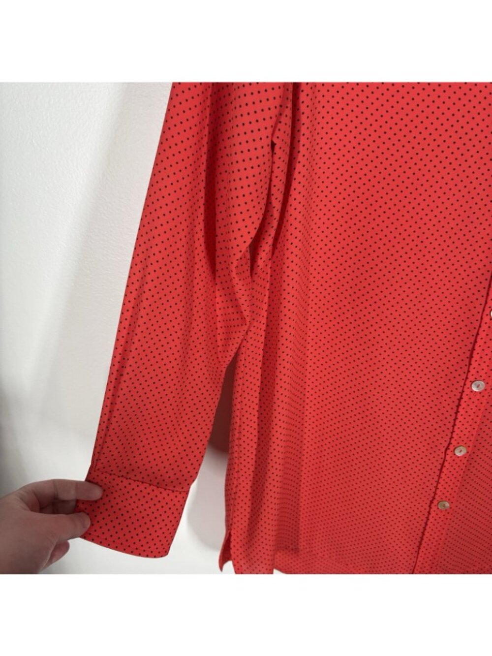 Foxcroft Women SZ 8 Red Black Polka Dot Long Sleeve Button Up Blouse - Picture 4 of 12